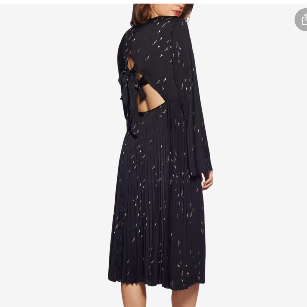 Avec Les Filles Printed Lighting Printed Open-back Pleated Dress